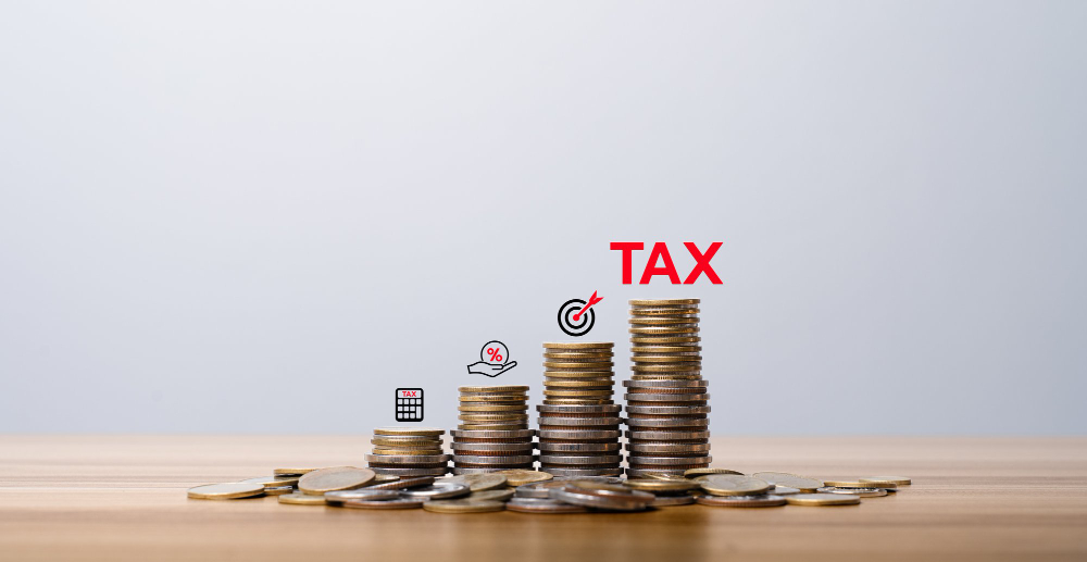 ITR filing checklist for salaried employees covering Form 16, AIS, Form 26AS and tax return verification.